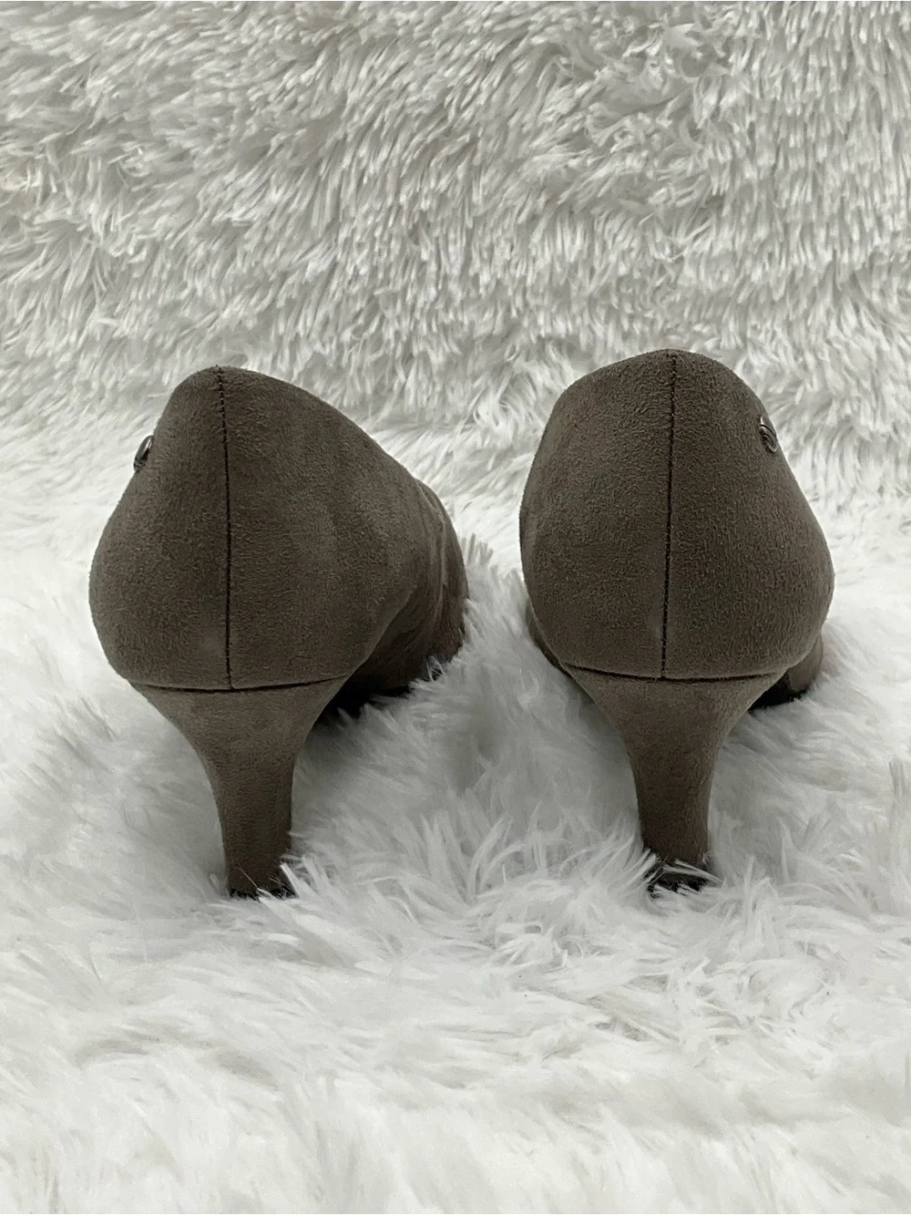 Life Stride Pumps Size 11W Taupe Suede Mid Heel Pumps